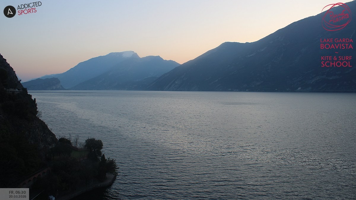 Archived image Webcam Lake Garda - Capo Reamol