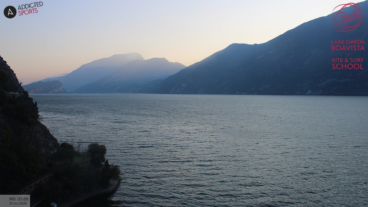 Archiv Foto Webcam Gardasee - Capo Reamol