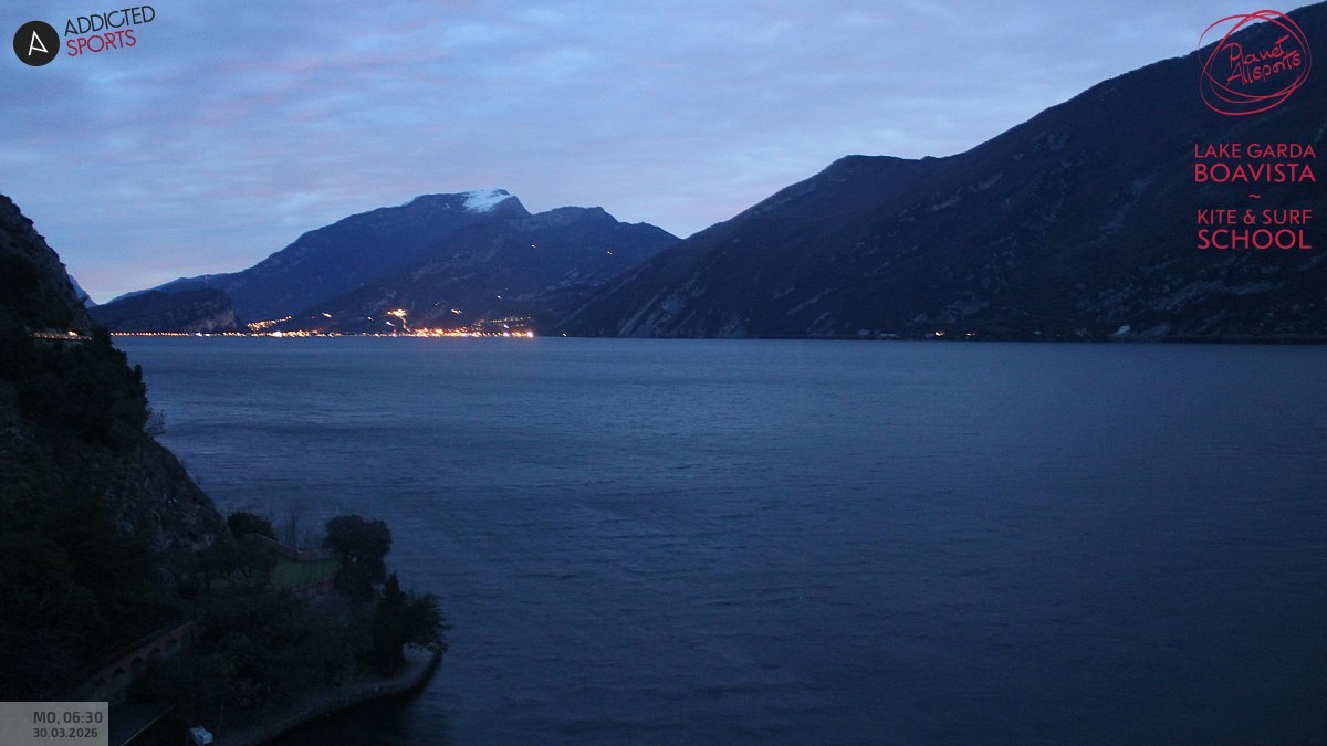Archived image Webcam Lake Garda - Capo Reamol