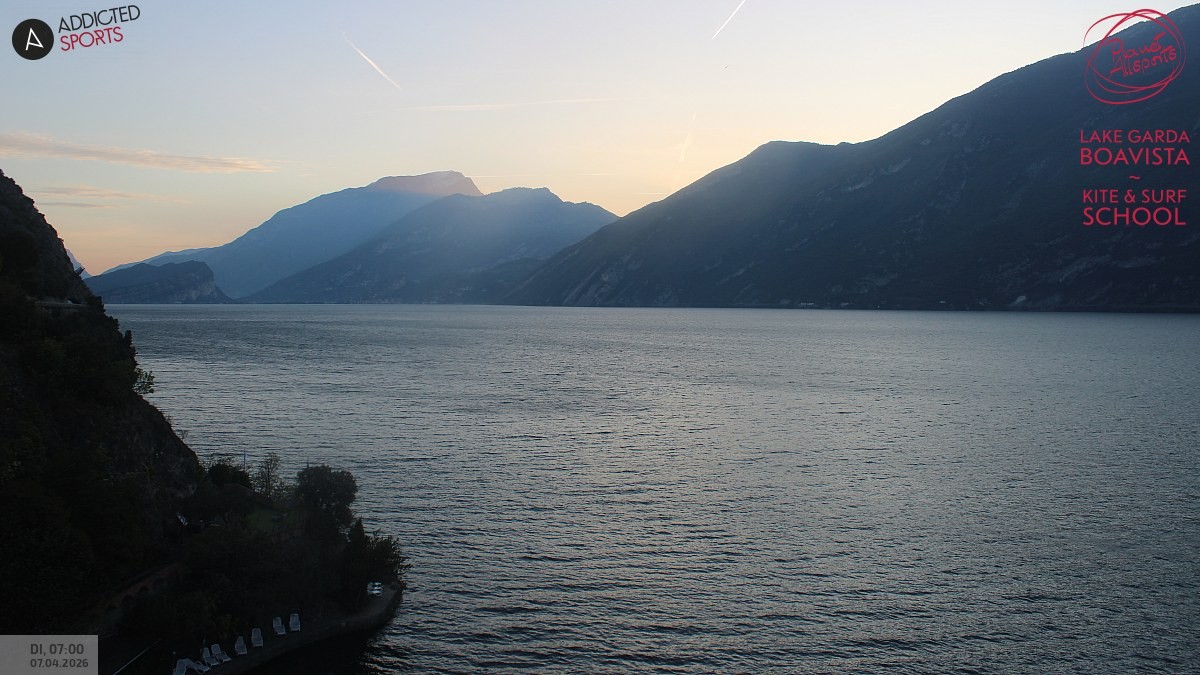 Archiv Foto Webcam Gardasee - Capo Reamol