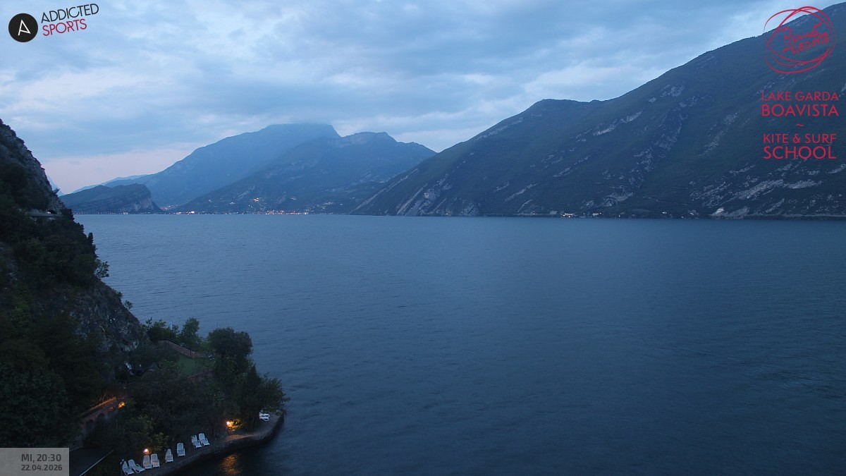 Archived image Webcam Lake Garda - Capo Reamol