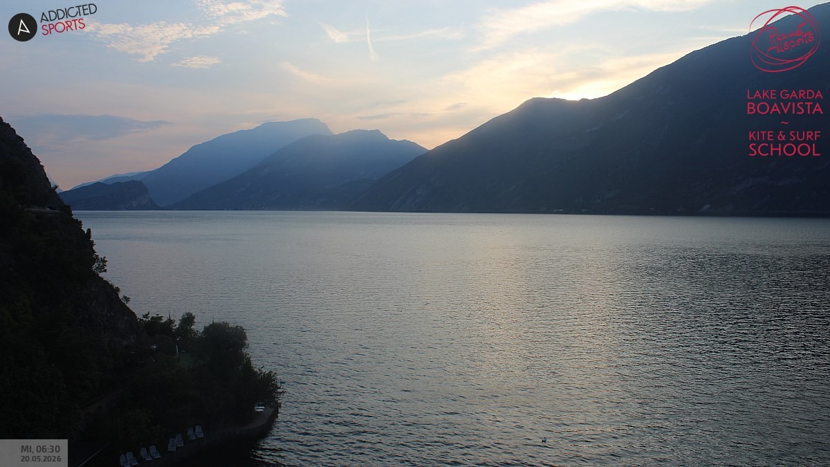 Archived image Webcam Lake Garda - Capo Reamol
