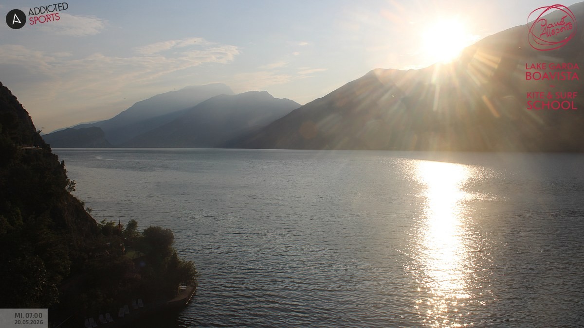 Archived image Webcam Lake Garda - Capo Reamol