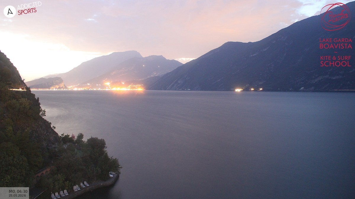 Archived image Webcam Lake Garda - Capo Reamol