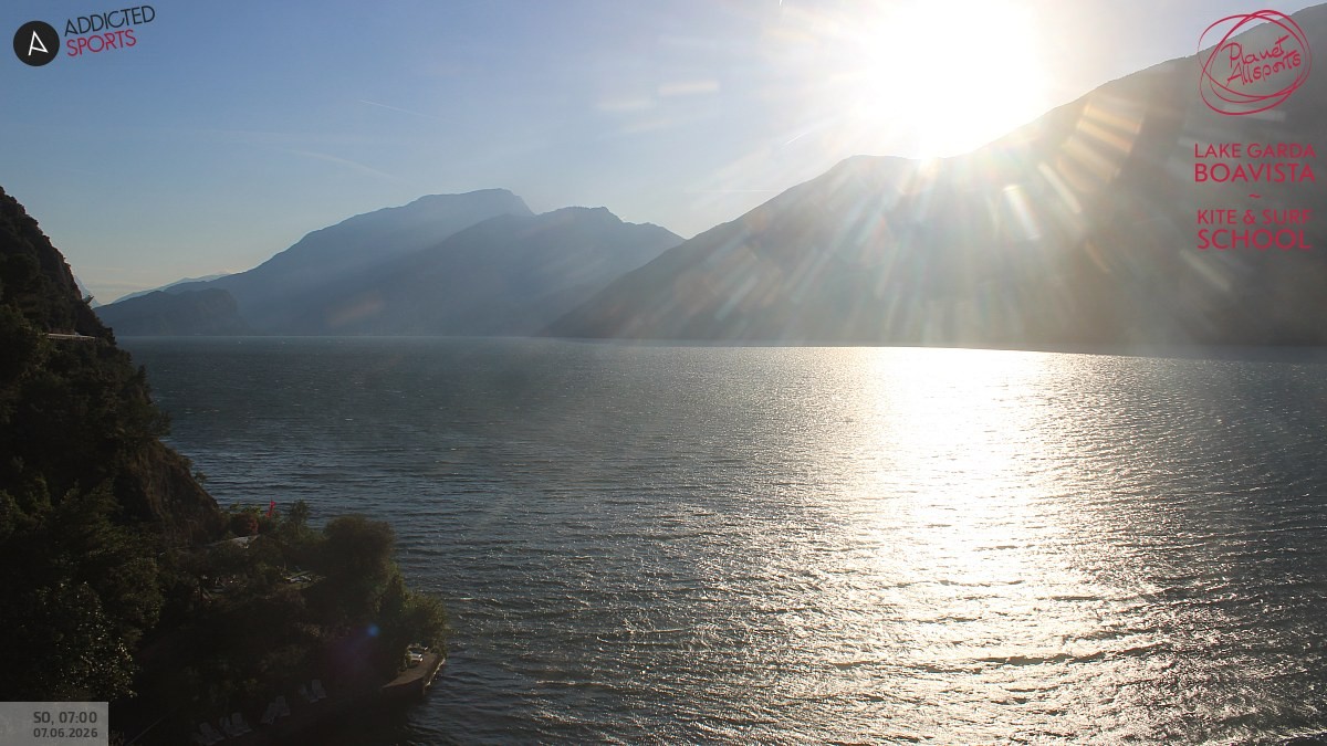 Archived image Webcam Lake Garda - Capo Reamol