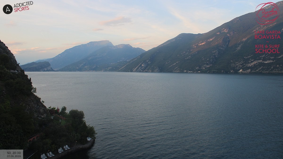 Archived image Webcam Lake Garda - Capo Reamol