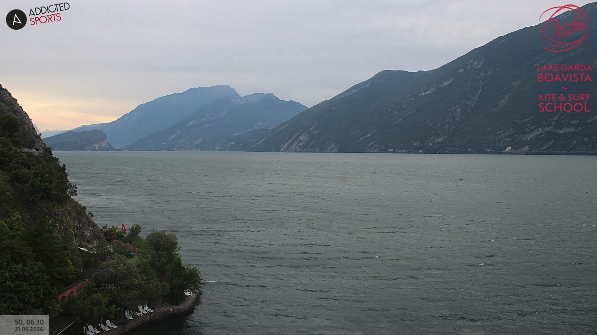 Archived image Webcam Lake Garda - Capo Reamol
