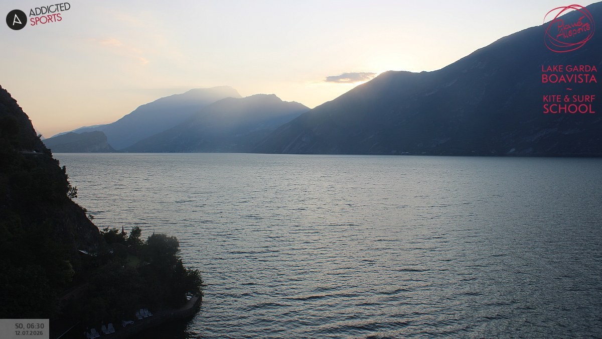 Archived image Webcam Lake Garda - Capo Reamol