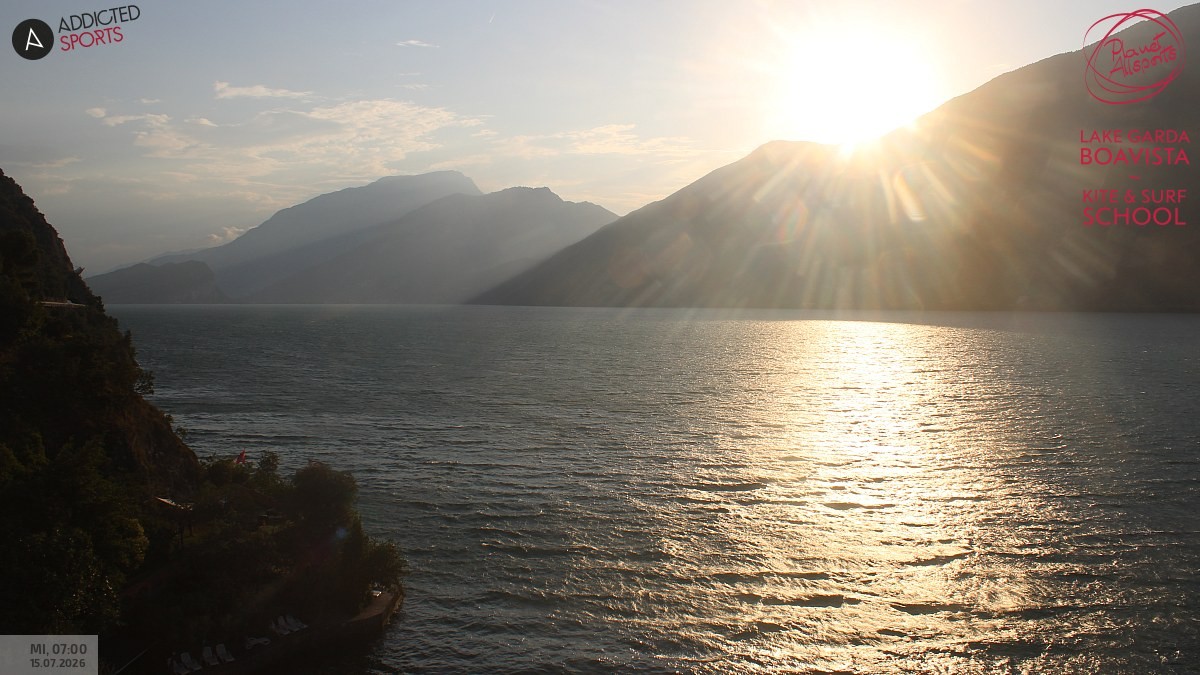 Archived image Webcam Lake Garda - Capo Reamol