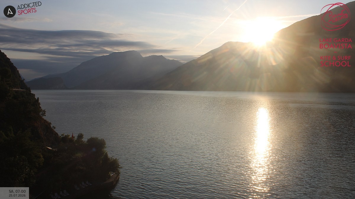 Archived image Webcam Lake Garda - Capo Reamol