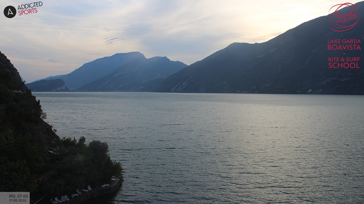 Archived image Webcam Lake Garda - Capo Reamol