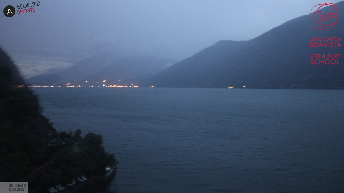 Archived image Webcam Lake Garda - Capo Reamol