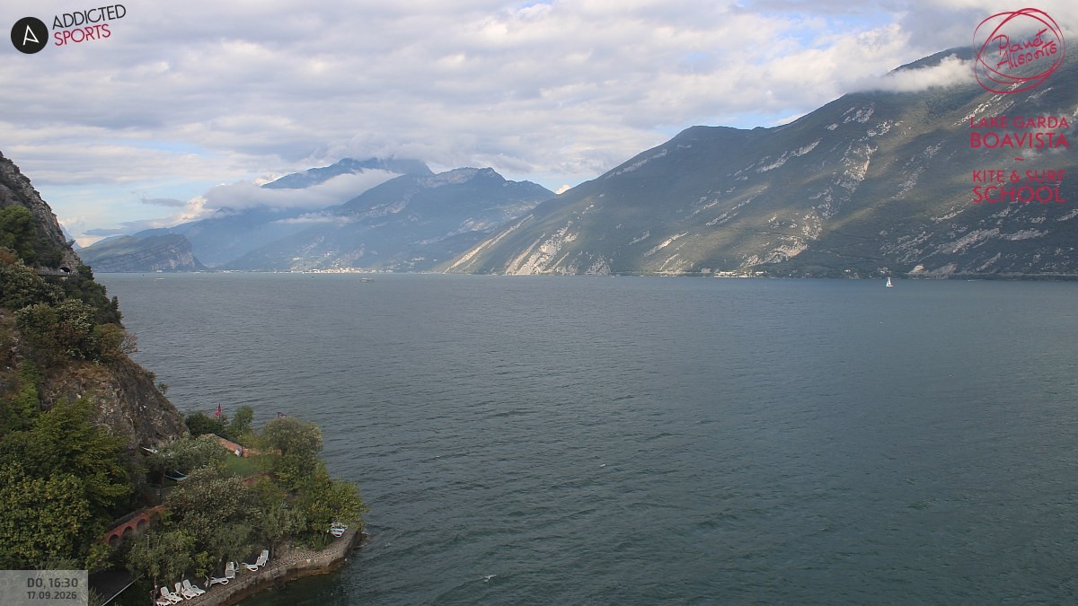 Archived image Webcam Lake Garda - Capo Reamol