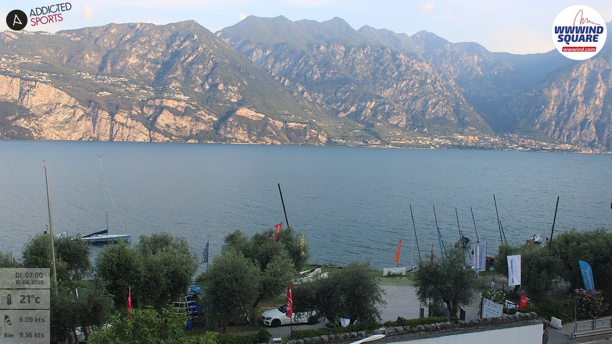Archived image Webcam Lake Garda - Malcesine