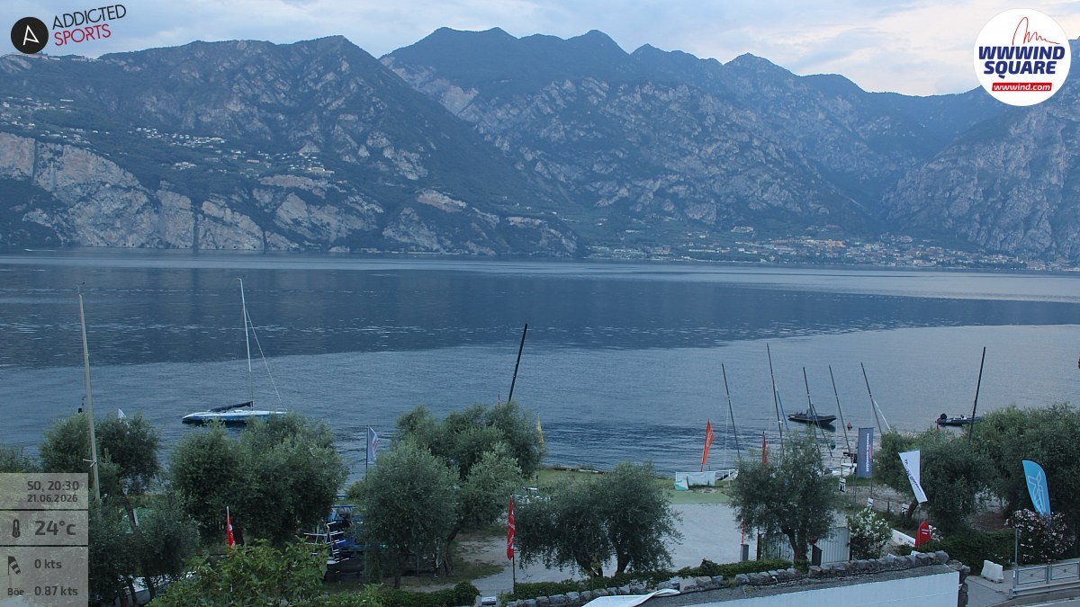 Archived image Webcam Lake Garda - Malcesine