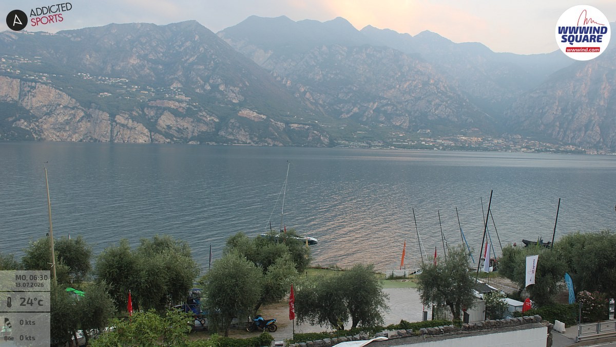 Archived image Webcam Lake Garda - Malcesine