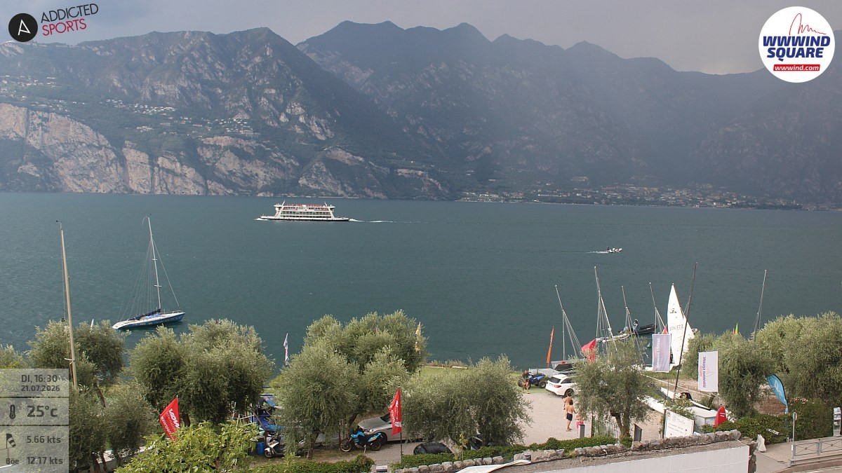 Archiv Foto Webcam Gardasee - Malcesine