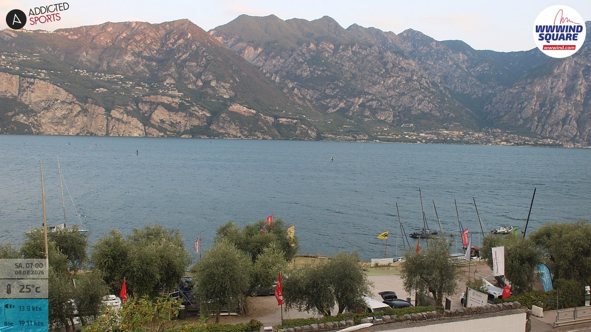 Archived image Webcam Lake Garda - Malcesine