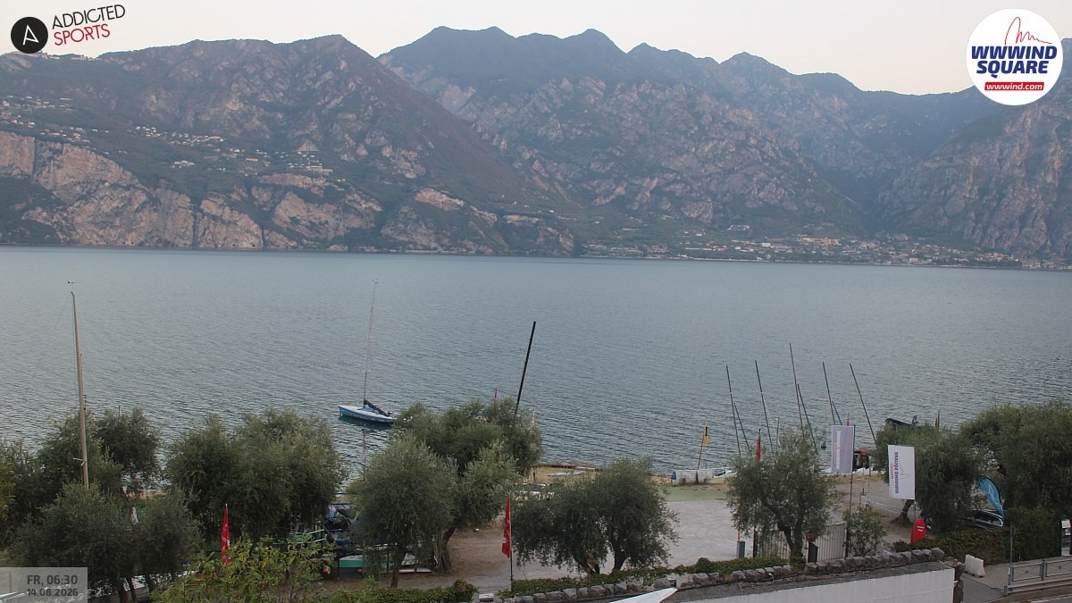 Archived image Webcam Lake Garda - Malcesine