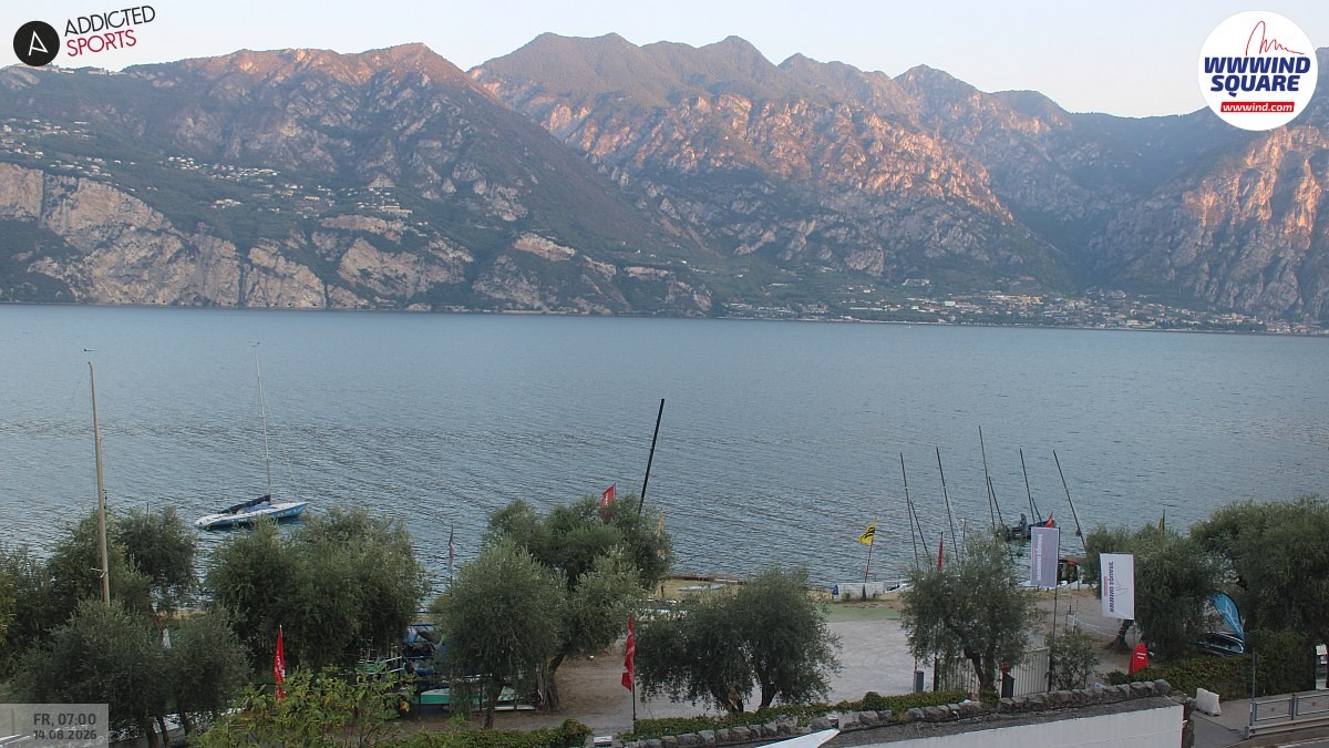 Archived image Webcam Lake Garda - Malcesine