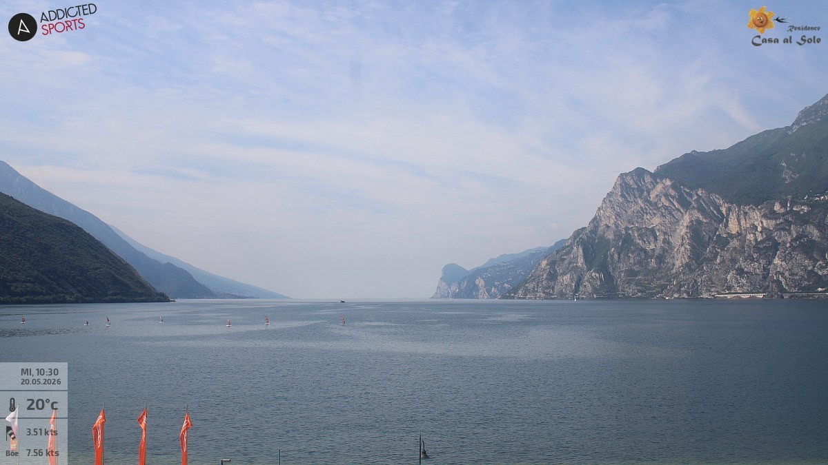 Archived image Webcam Lake Garda: Torbole