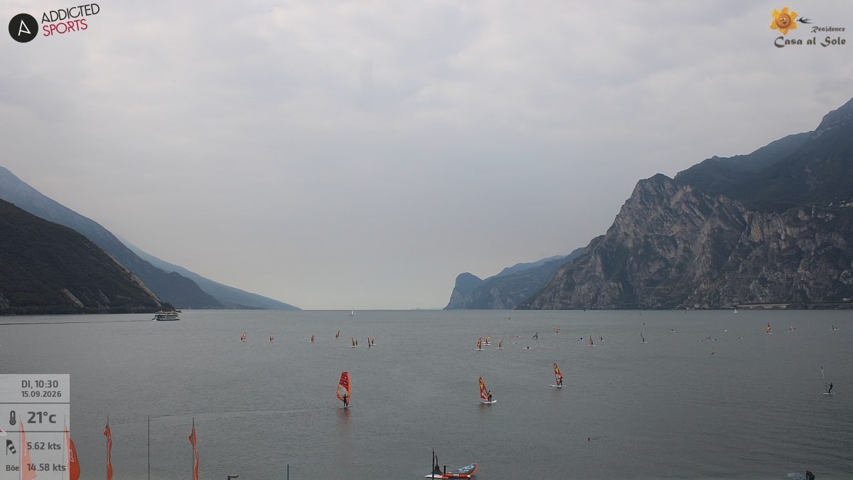 Archived image Webcam Lake Garda: Torbole