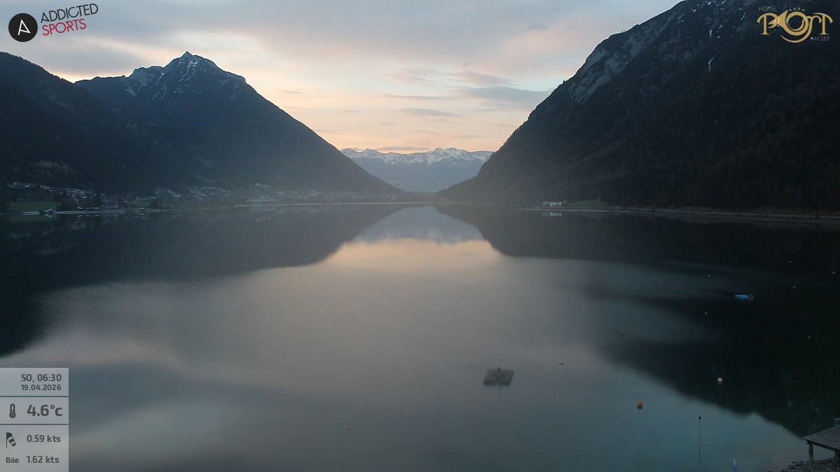 Archived image Webcam Achensee - View Hotel Post Pertisau