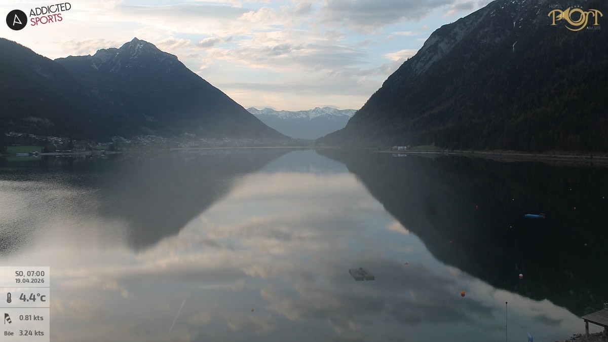 Archived image Webcam Achensee - View Hotel Post Pertisau