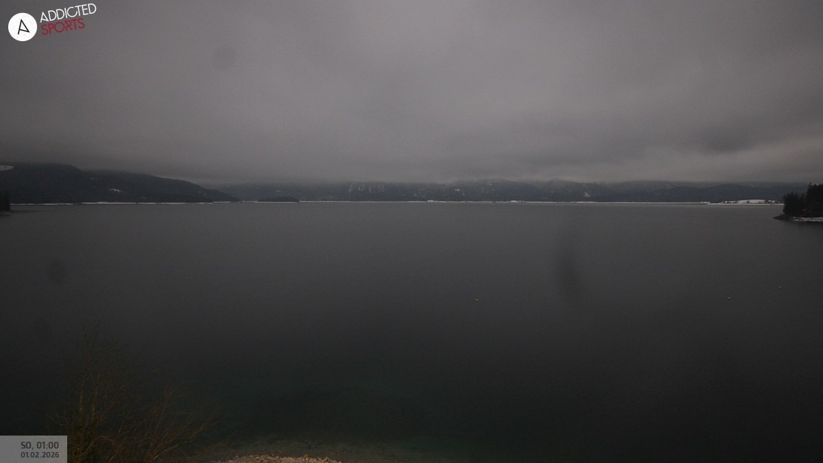 Archiv Foto Webcam Hotel Karwendelblick: Ausblick zum Walchensee