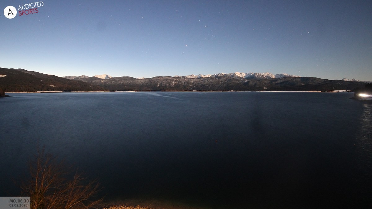 Archiv Foto Webcam Hotel Karwendelblick: Ausblick zum Walchensee