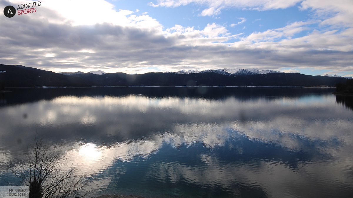 Archiv Foto Webcam Hotel Karwendelblick: Ausblick zum Walchensee