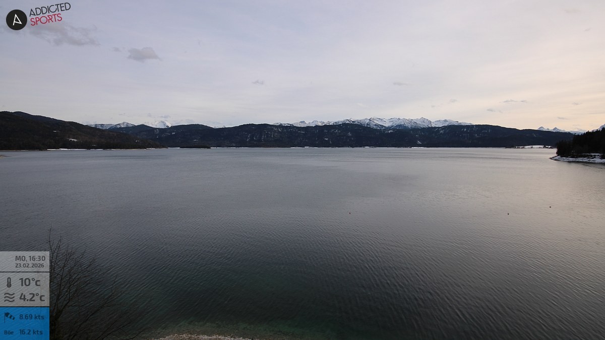 Archiv Foto Webcam Hotel Karwendelblick: Ausblick zum Walchensee