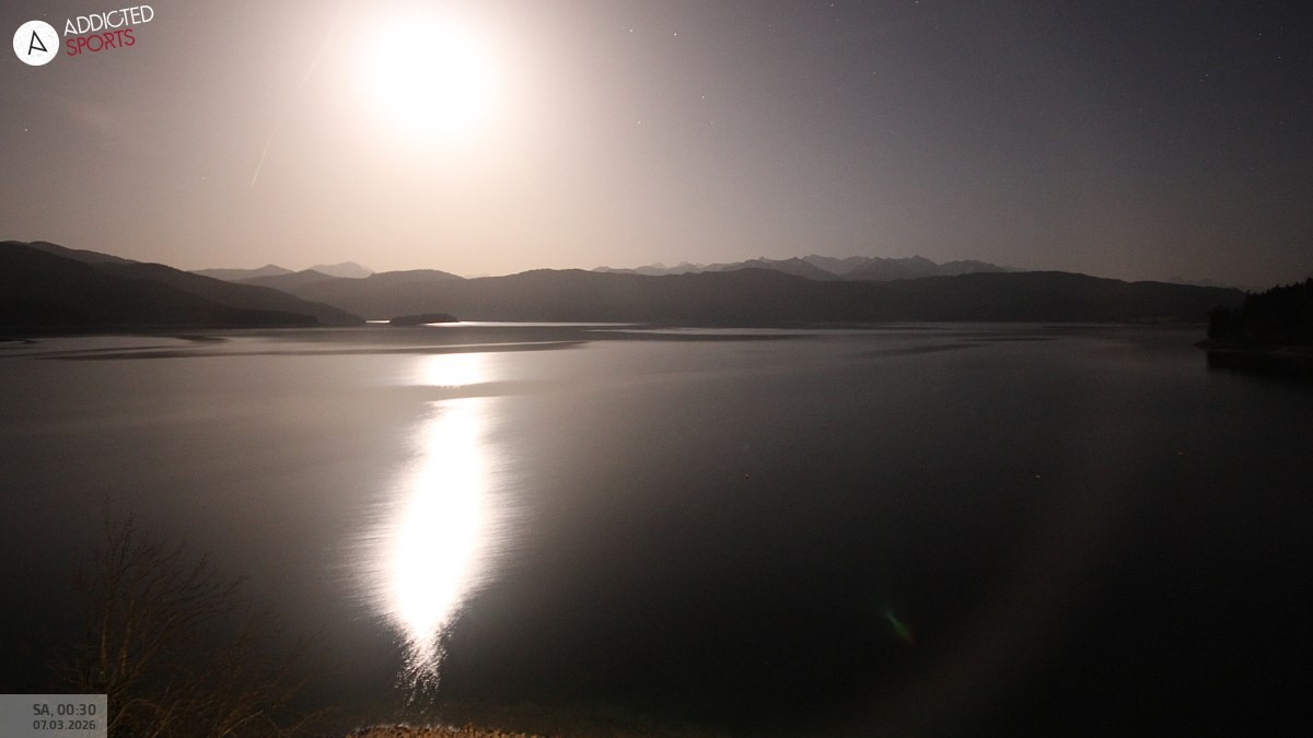 Archiv Foto Webcam Hotel Karwendelblick: Ausblick zum Walchensee