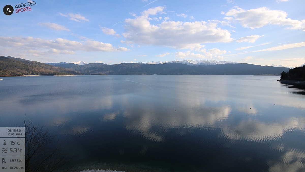 Archiv Foto Webcam Hotel Karwendelblick: Ausblick zum Walchensee