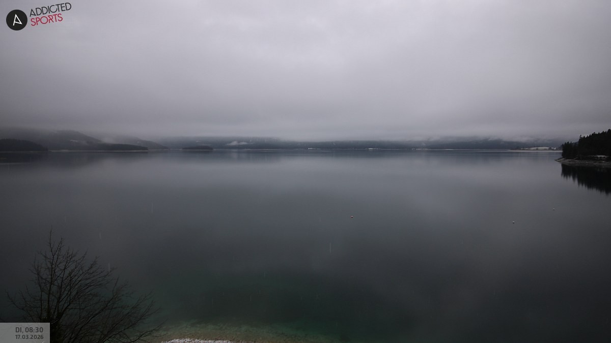 Archiv Foto Webcam Hotel Karwendelblick: Ausblick zum Walchensee