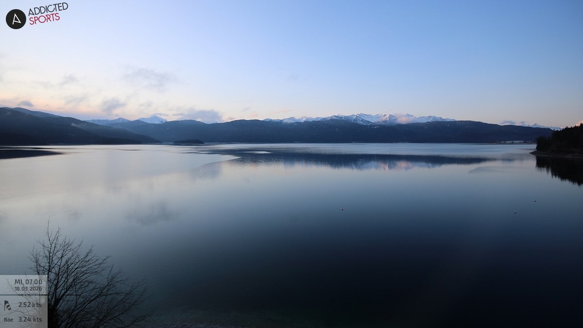 Archiv Foto Webcam Hotel Karwendelblick: Ausblick zum Walchensee