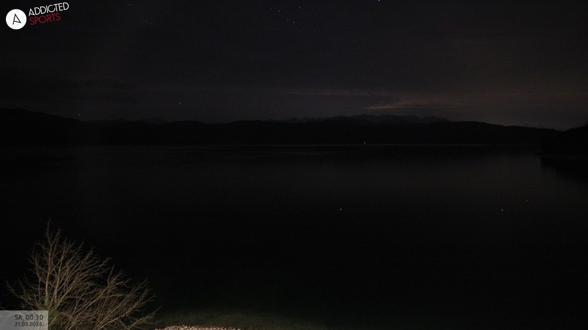 Archiv Foto Webcam Hotel Karwendelblick: Ausblick zum Walchensee