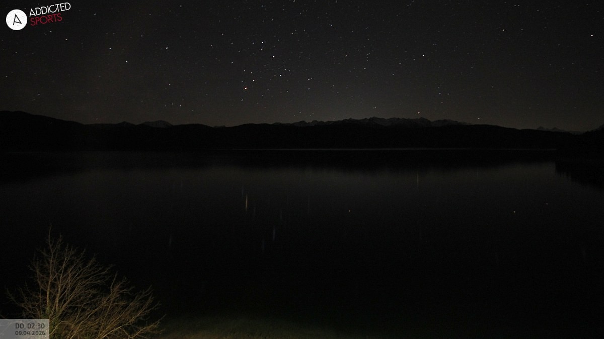 Archived image Webcam Lake Walchensee: View Hotel Karwendelblick