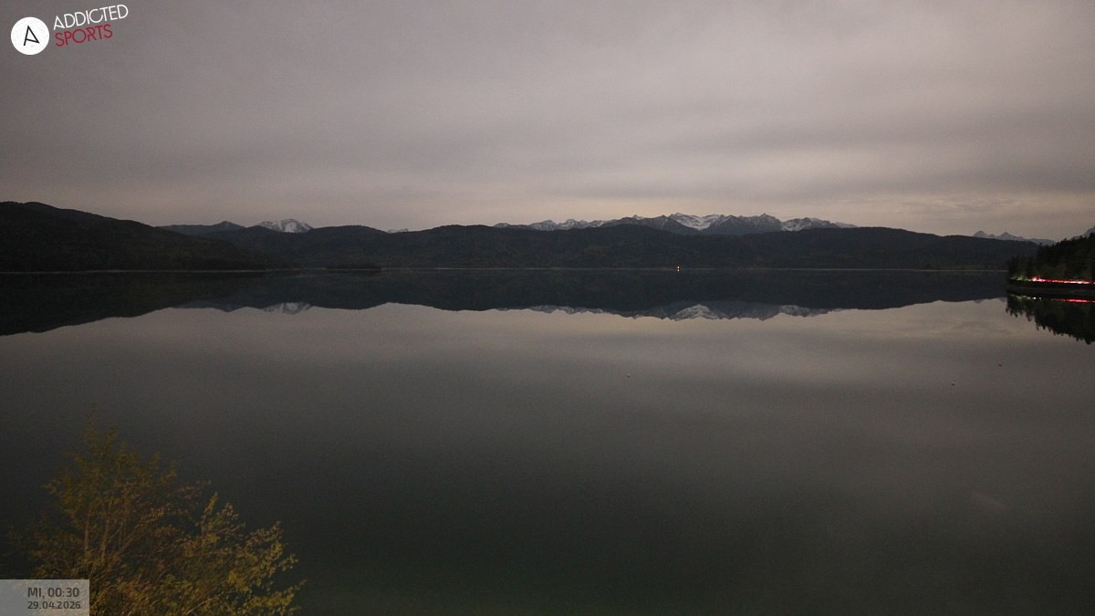 Archiv Foto Webcam Hotel Karwendelblick: Ausblick zum Walchensee