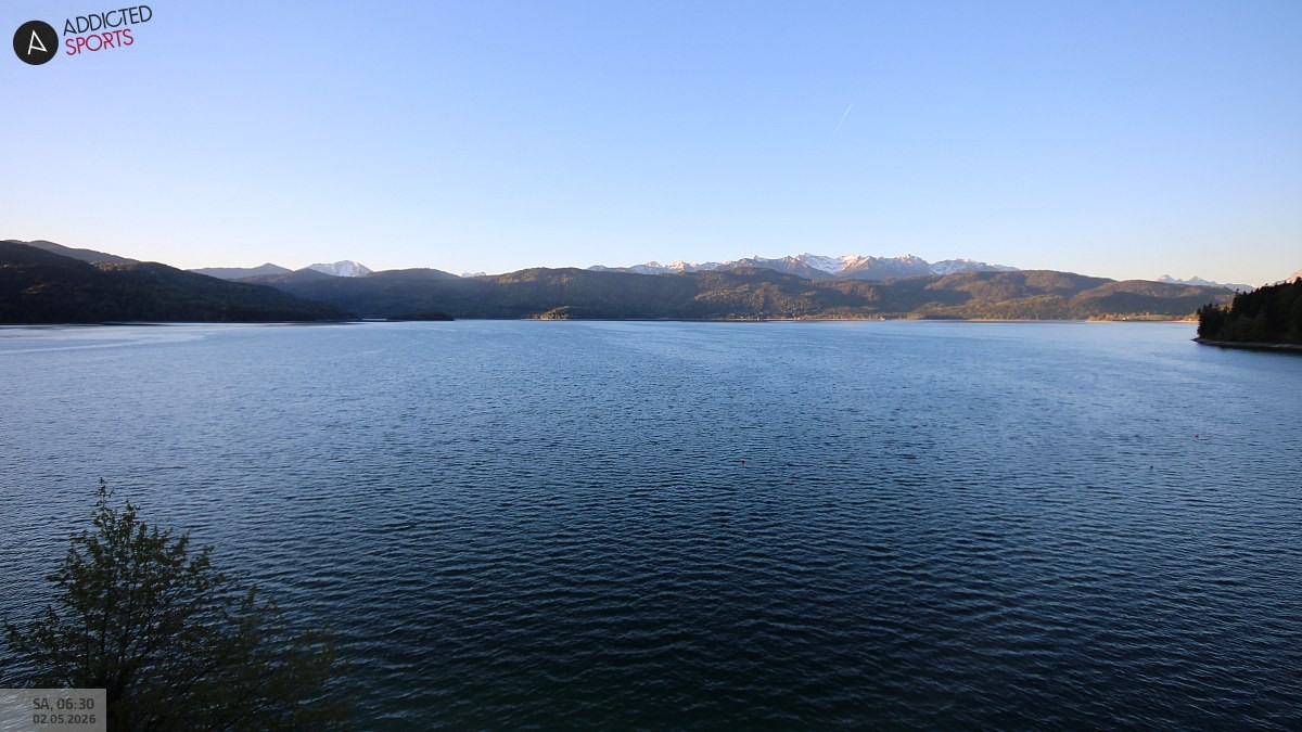 Archiv Foto Webcam Hotel Karwendelblick: Ausblick zum Walchensee