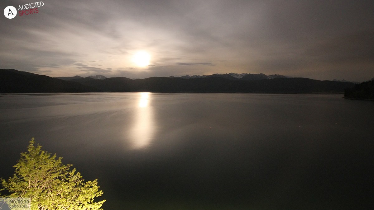 Archiv Foto Webcam Hotel Karwendelblick: Ausblick zum Walchensee