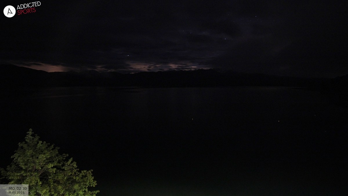 Archived image Webcam Lake Walchensee: View Hotel Karwendelblick