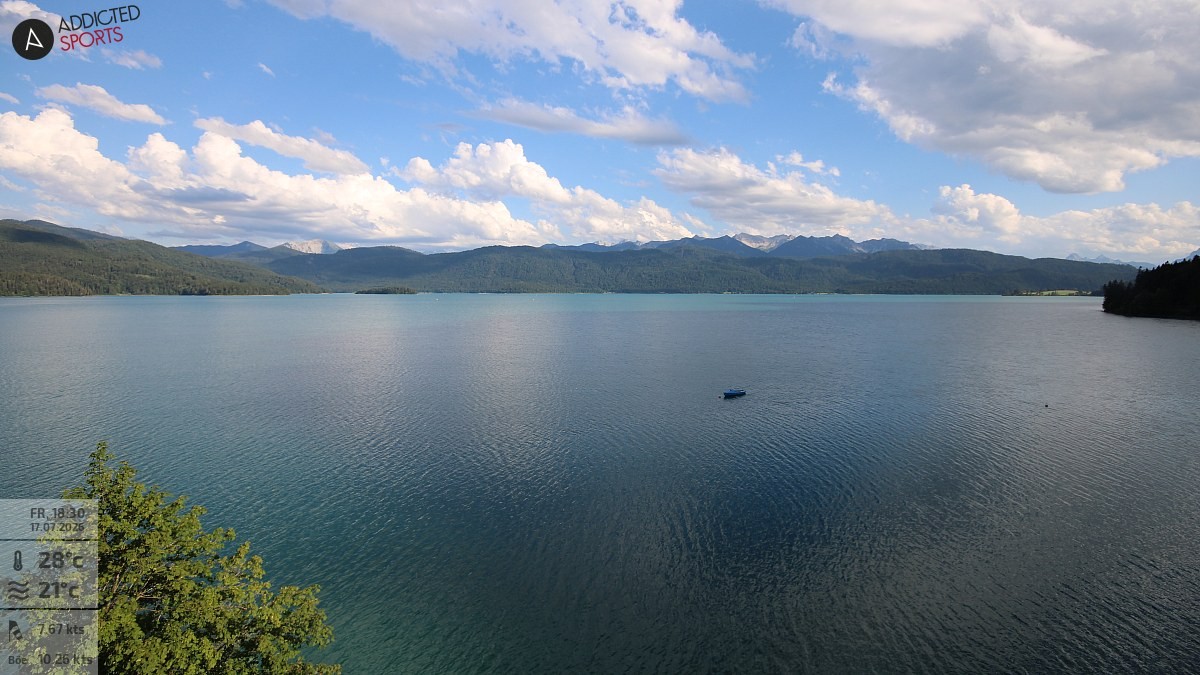 Archived image Webcam Lake Walchensee: View Hotel Karwendelblick