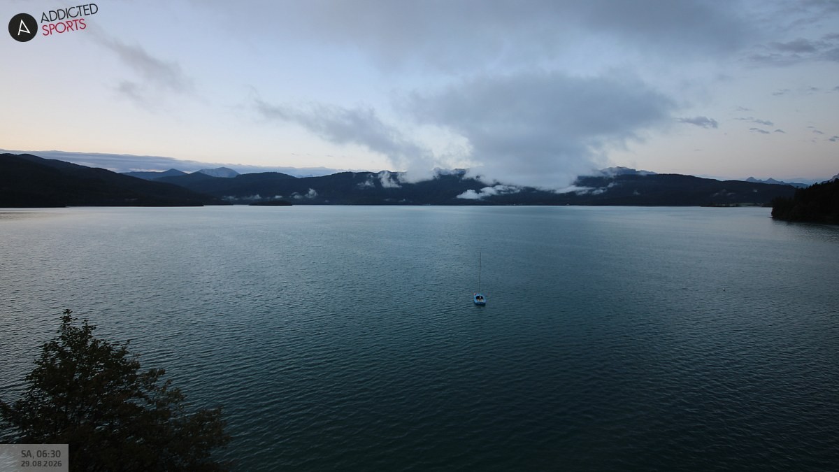Archived image Webcam Lake Walchensee: View Hotel Karwendelblick
