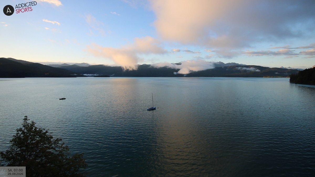 Archived image Webcam Lake Walchensee: View Hotel Karwendelblick
