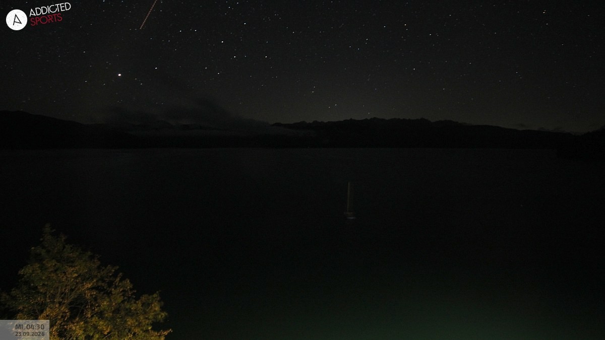 Archived image Webcam Lake Walchensee: View Hotel Karwendelblick