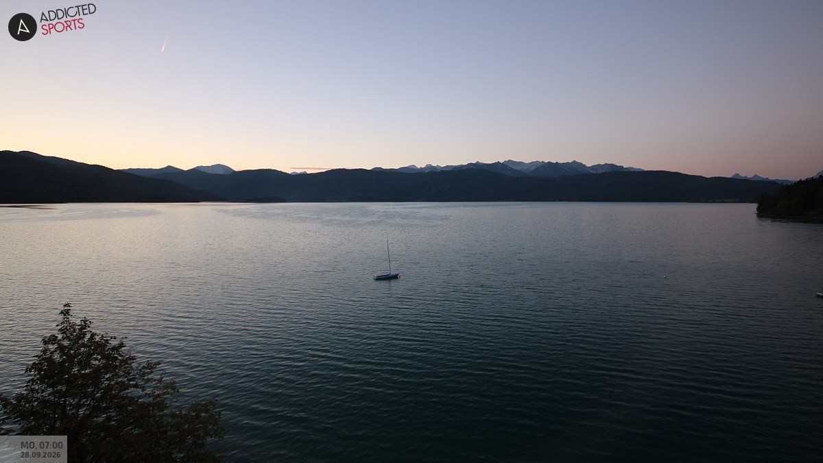 Archiv Foto Webcam Hotel Karwendelblick: Ausblick zum Walchensee