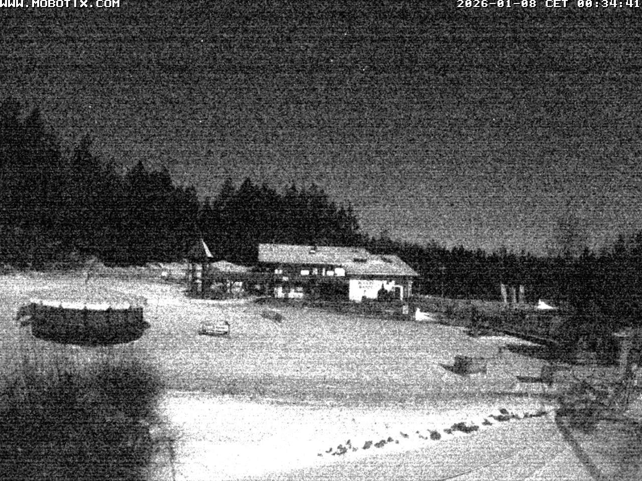 Archiv Foto Webcam Blick zur Talstation am Hohenbogen