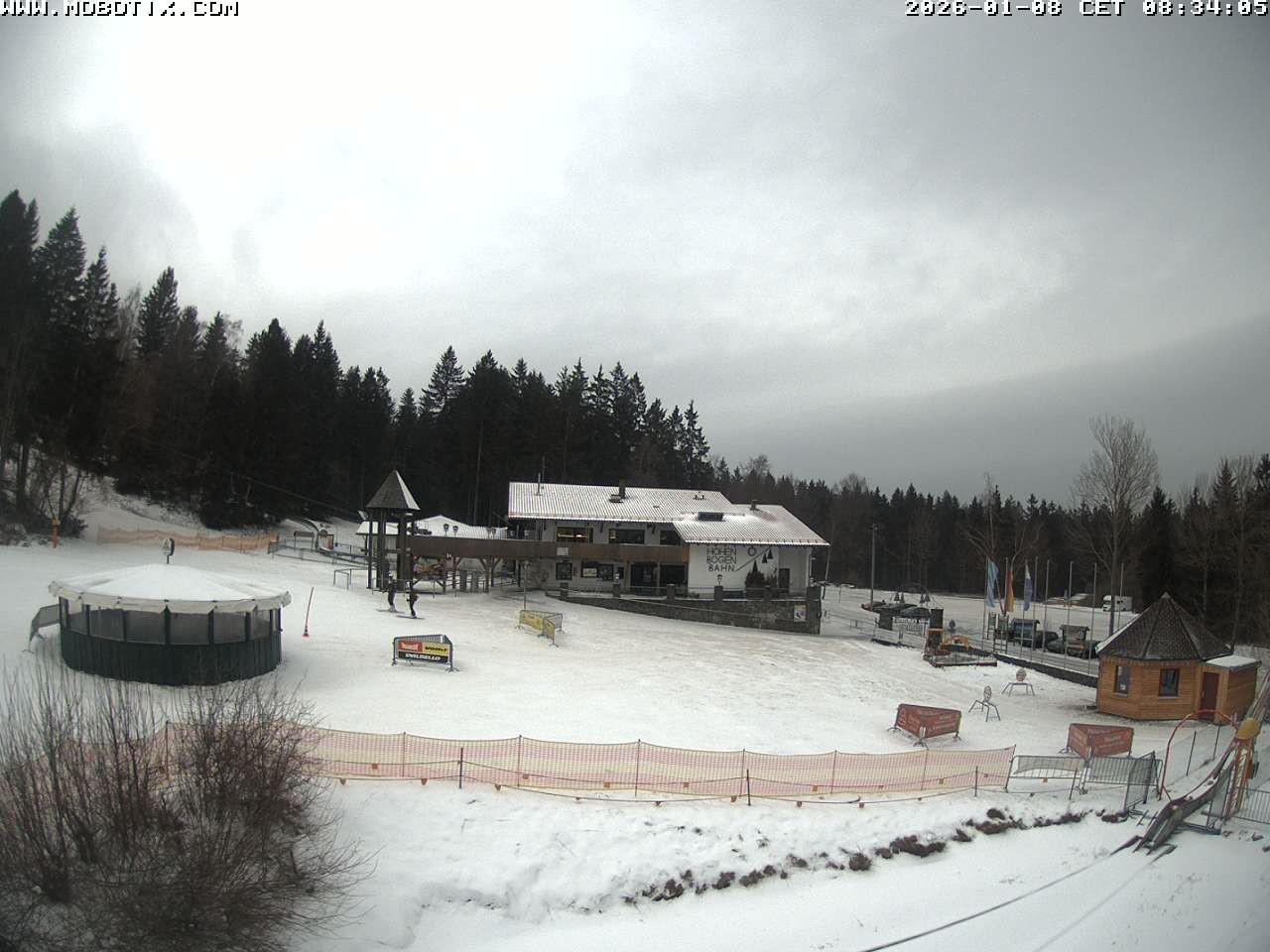 Archiv Foto Webcam Blick zur Talstation am Hohenbogen