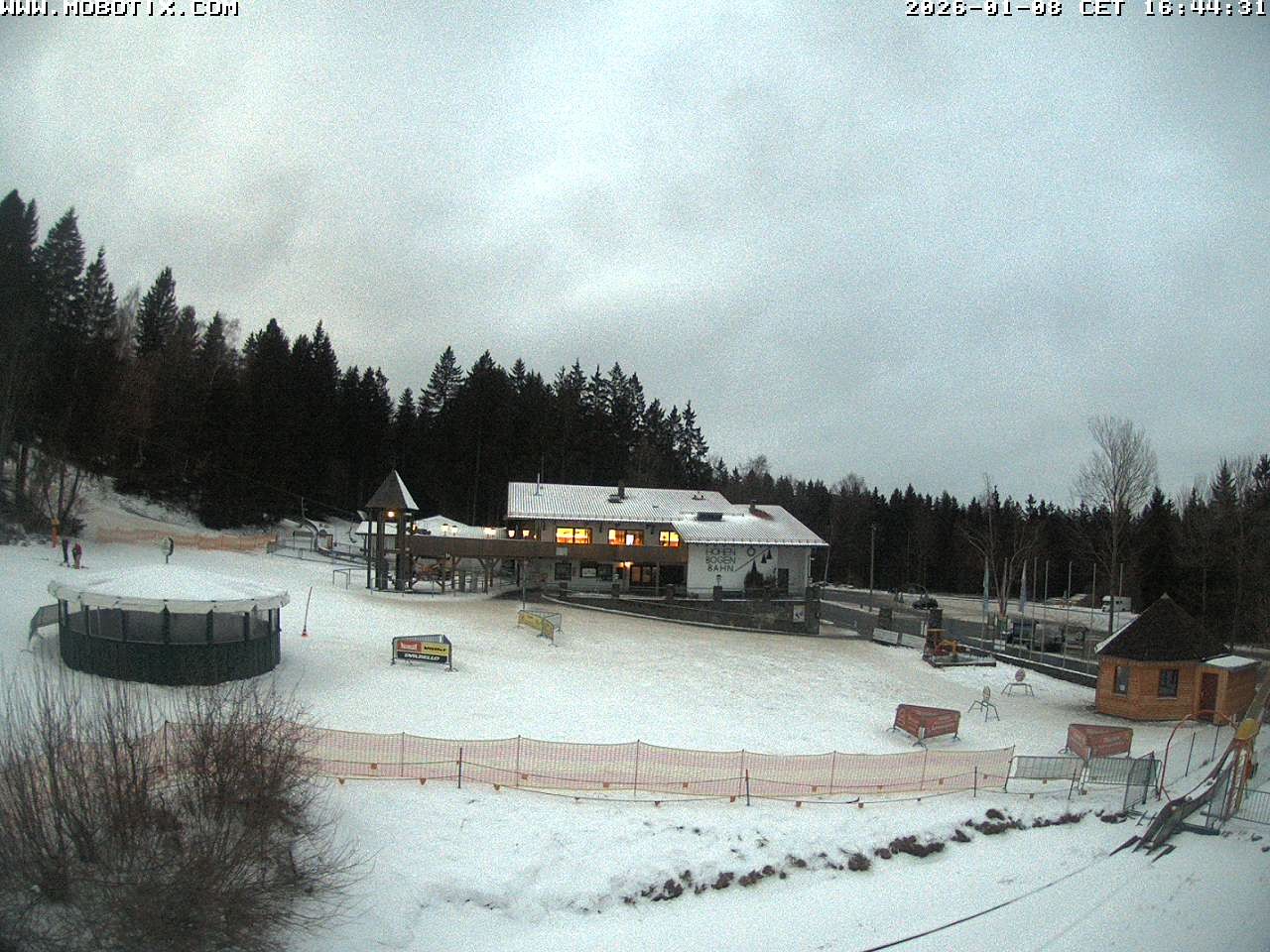 Archiv Foto Webcam Blick zur Talstation am Hohenbogen